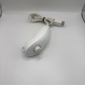 OEM White Nunchuck Controller NINTENDO WII  Genuine Official RVL-004 - TESTED!!!